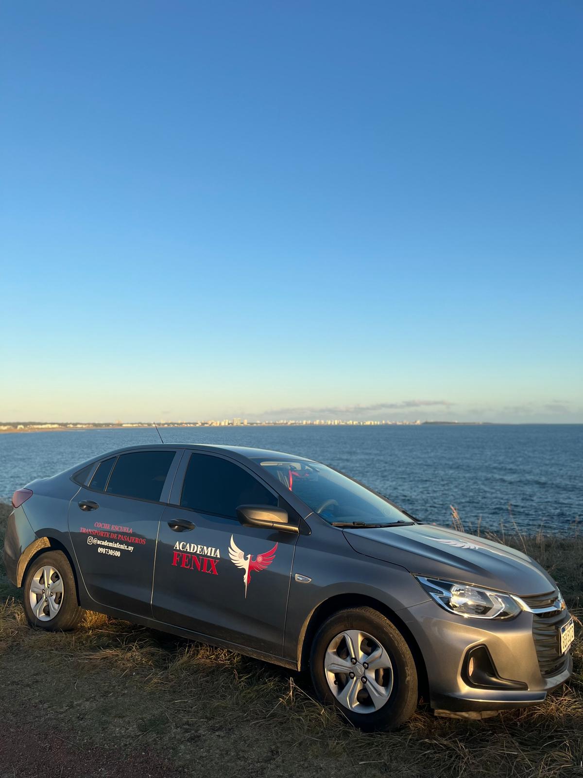 Chevrolet Onix - Academia de manejo Maldonado - Academia Fénix